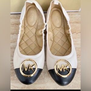 Michael Kors Two-Tone Flats with Gold Emblem. New no box 
Size 6M